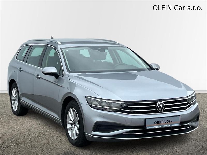 Volkswagen Passat Variant 1,5 TSi 110kW BUSINESS  B8 - fotka 7 z 25