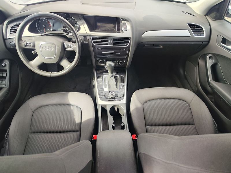 Audi A4 2.0 TFSI/155kW Avant AT - fotka 12 z 27