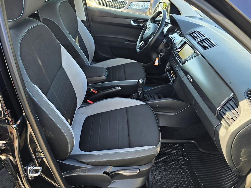 Škoda Fabia 1.2TSI JOY NAVI 1.MajItel - fotka 19 z 26