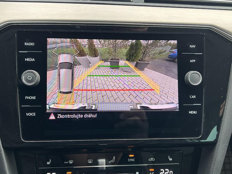 Volkswagen Passat (2023) 2.0TDI 147kW 4X4 DSG TAŽNÉ  - fotka 15 z 27