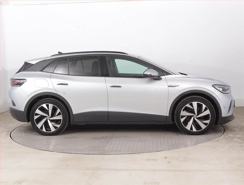 Volkswagen ID.4 (2021) Pro Perf. (82 kWh), SoH 90% - fotka 6 z 17