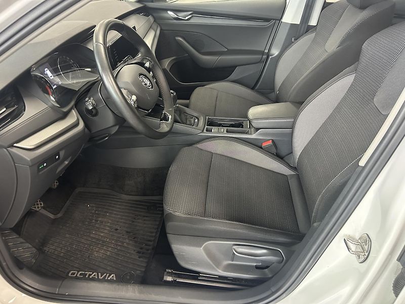 Škoda Octavia (2024) 2.0TDi Ambition LED 85kW - fotka 5 z 26