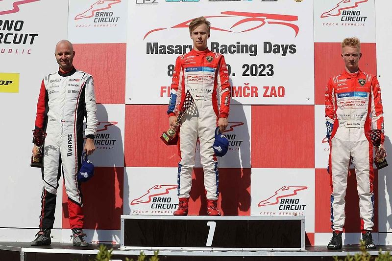 Druhý zářijový víkend patřil na Automotodromu Brno tradiční události Masaryk Racing Days.