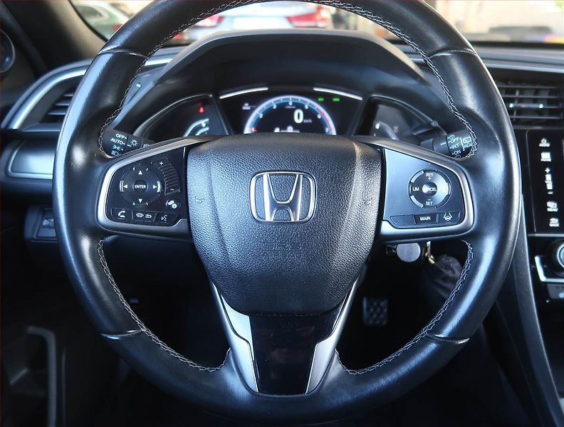 Honda Civic (2019) Elegance 1.0 VTEC Turbo - fotka 16 z 18