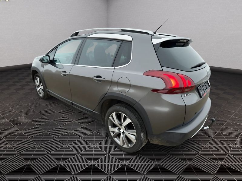 Peugeot 2008 (2016) 1.2 96kw Allure - fotka 5 z 25