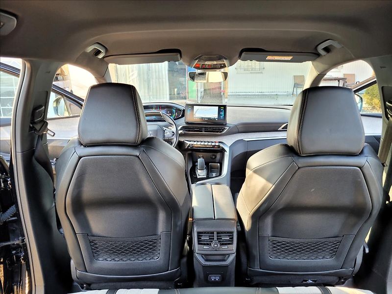Peugeot 3008 1,6 JIŽ NENÍ K DISPOZICI - fotka 34 z 39
