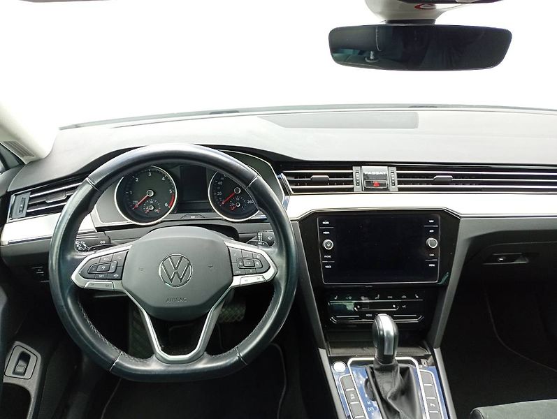 Volkswagen Passat (2021) 2.0 TDI DSG Elegance tažné MAT - fotka 5 z 34