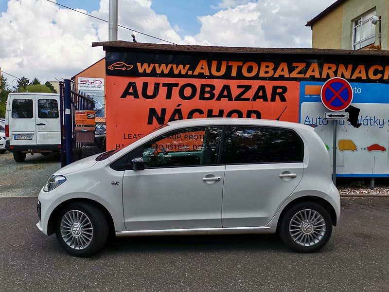 Volkswagen up! (2014) 1.0MPi 44kw Automat PDC ČR - fotka 24 z 27