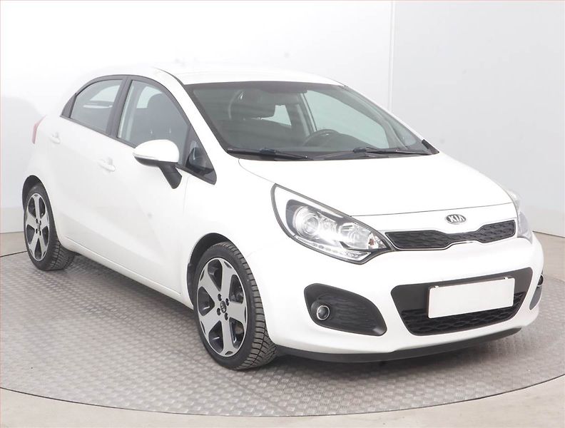 Kia Rio (2013) 1.25 CVVT, Serv.kniha - fotka 1 z 16