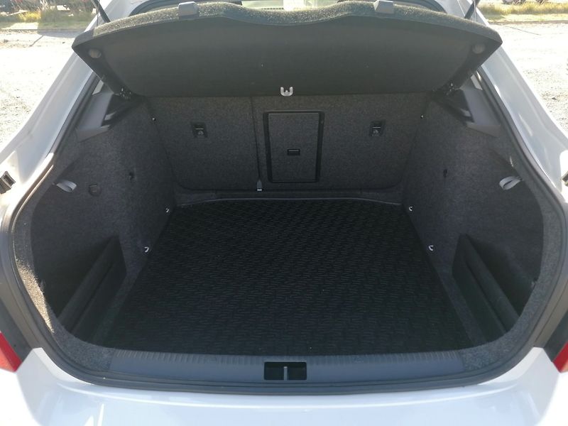 Škoda Octavia (2015) 2.0 TDi DSG Style,Navi,ACC - fotka 26 z 30