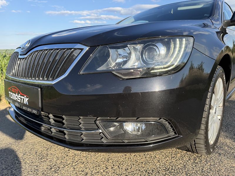Škoda Superb (2014) 2,0TDI 125kW DSG ELEGANCE - fotka 10 z 81