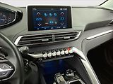 Peugeot 3008 (2019) Allure 1.6 PureTech, Automat - náhled 12