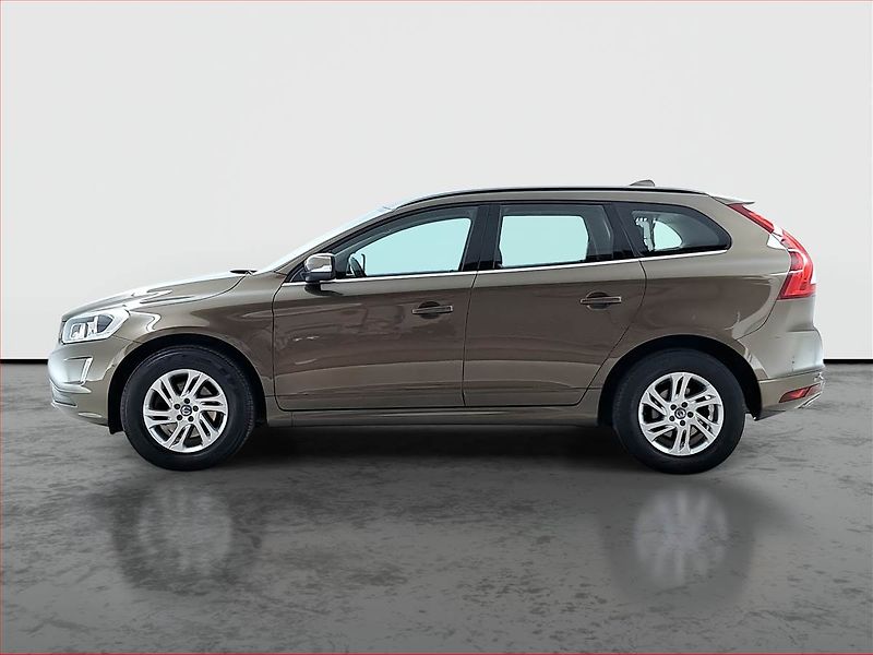 Volvo XC60 (2016) D4, 4X4, Automat, Serv.kniha - fotka 3 z 19