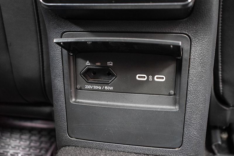 Škoda Superb 2.0TDI L&K*N.TOPENÍ*DPH*ČR 1.M - fotka 14 z 48