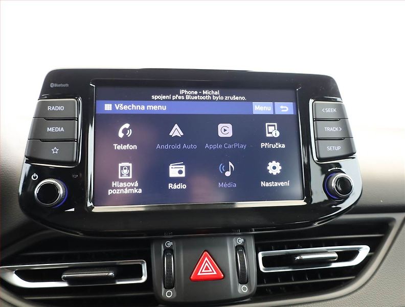 Hyundai i30 (2022) 1.5 T-GDI MHEV, ČR,1.maj - fotka 13 z 20