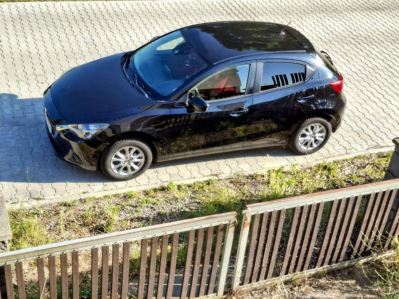 Mazda 2 1.5 benzin  - fotka 17 z 41