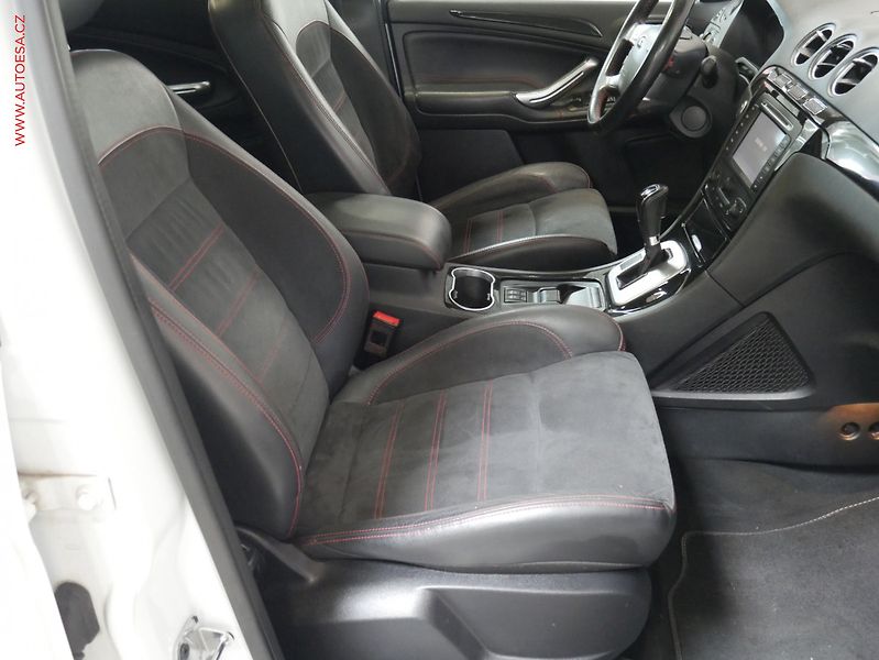 Ford S-MAX (2013) 2.2 TDCi, Titanium S, AT - fotka 12 z 24
