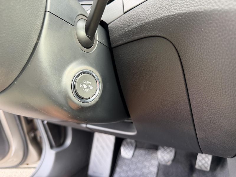 Škoda Superb 2.0 TDi, 110kw, manual, tažné - fotka 13 z 13