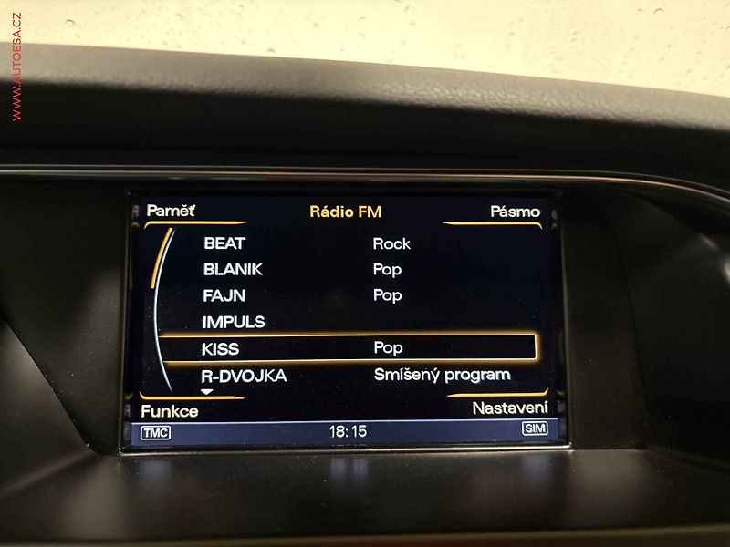 Audi A4 (2015) 2.0 TDi, TZ, bixen, +ALU - fotka 13 z 15