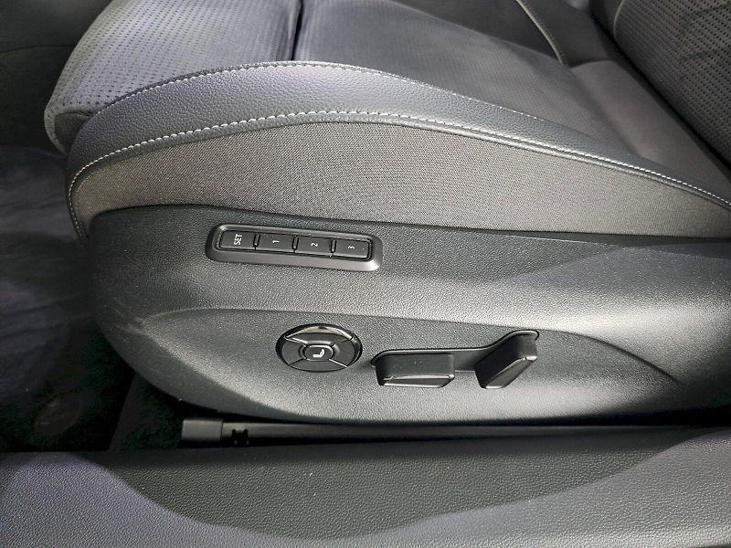 Škoda Superb (2025) 2.0TDI 142kW 4X4 SPORTLINE WEB - fotka 28 z 35