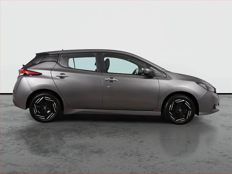 Nissan Leaf (2022) 40 kWh, SoH 90%, Automat - fotka 6 z 20