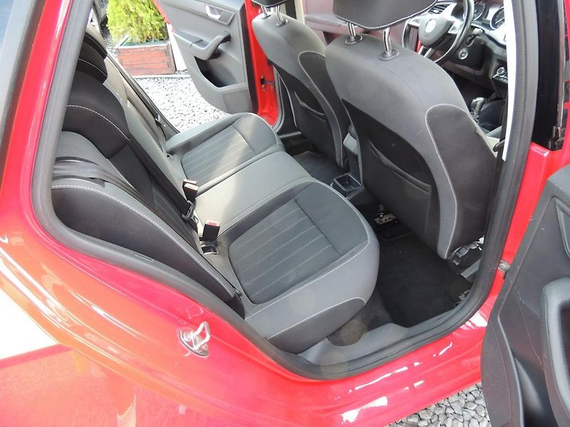Škoda Fabia (2020) 1.0,Combi,Style,1.majČR,tažné - fotka 12 z 24