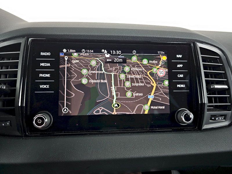 Škoda Karoq (2025) 1.5TSi 110kW DSG SPORTLINE TAŽ - fotka 15 z 35