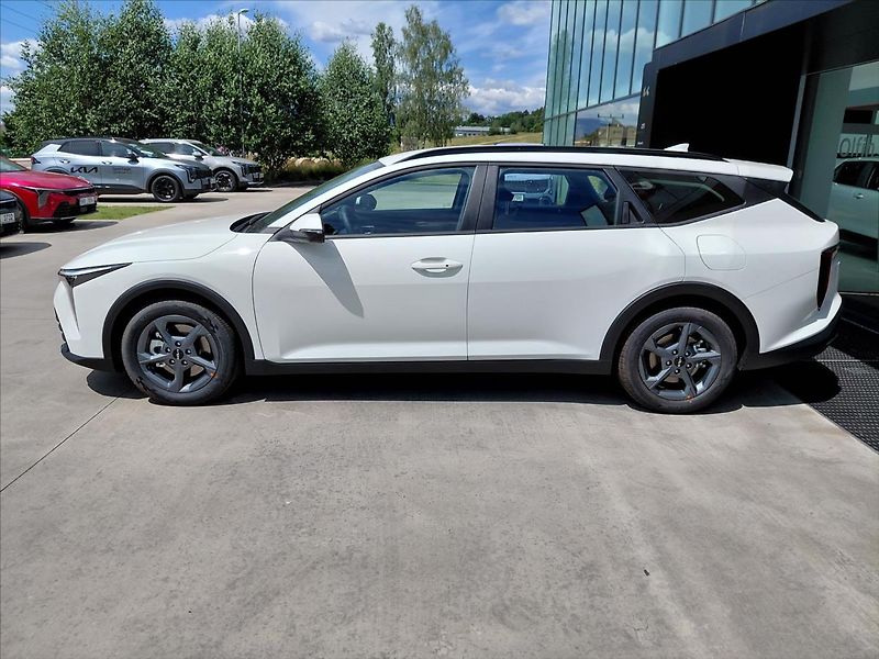 Kia K4 (2026) 1,0   T-GDI SW SPIN - fotka 5 z 15