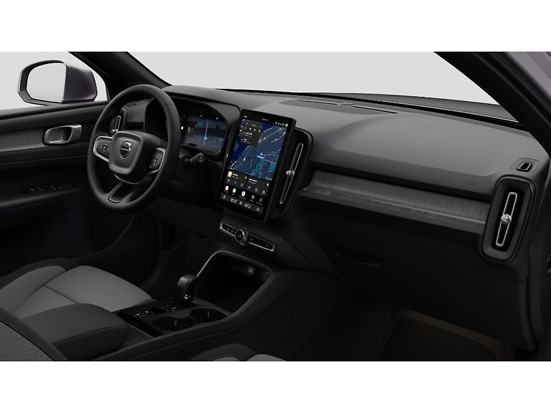 Volvo XC40 PLUS B3 FWD 120kW - fotka 9 z 13