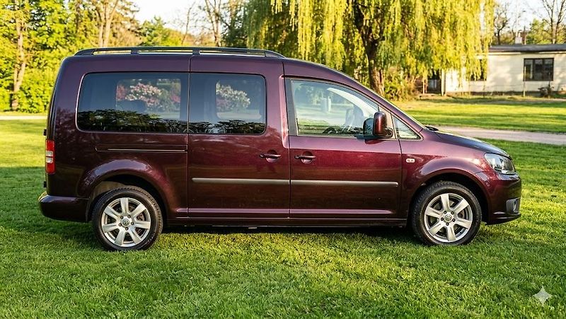 Volkswagen Caddy Maxi TDI 4x4 7 míst  - fotka 42 z 50