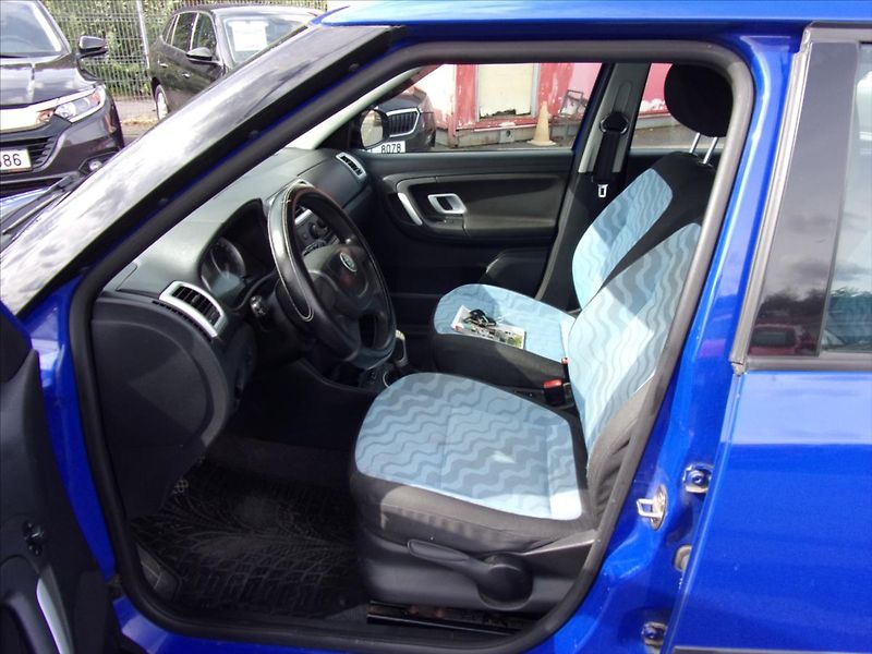 Škoda Fabia 1,4 16V - fotka 15 z 25