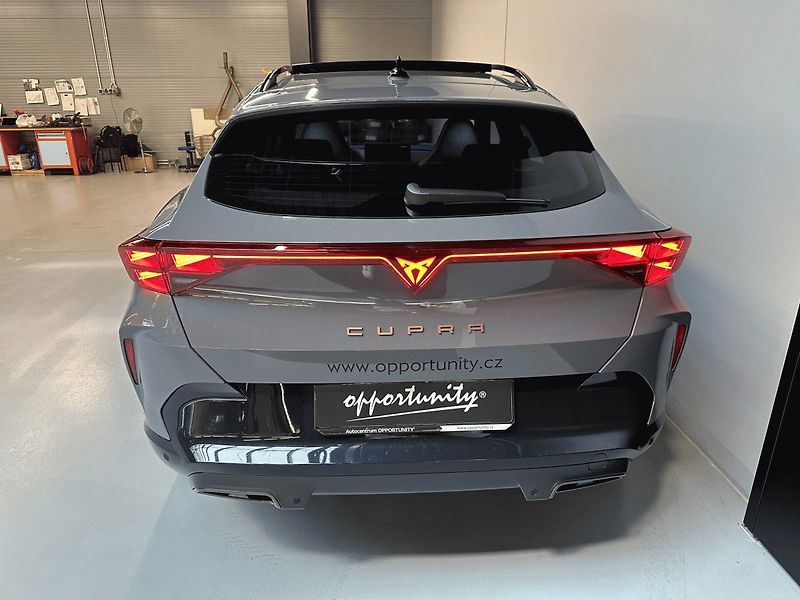 Cupra Formentor (2026) 1.5 eTSI 150k DSG *PANO*TAŽNÉ* - fotka 5 z 28