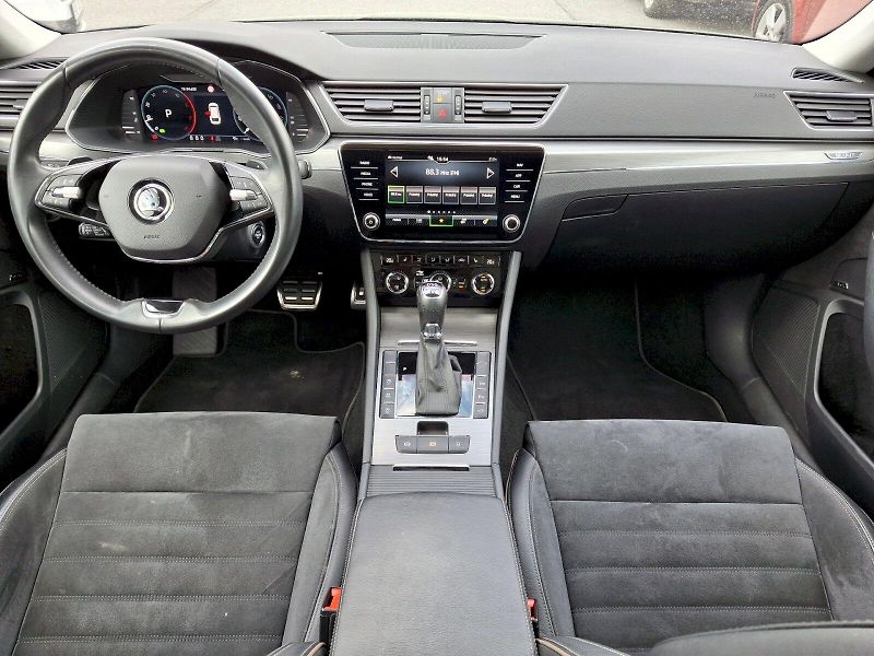 Škoda Superb (2022) Combi Scout DSG 4x4 2,0TDi 147 - fotka 5 z 35
