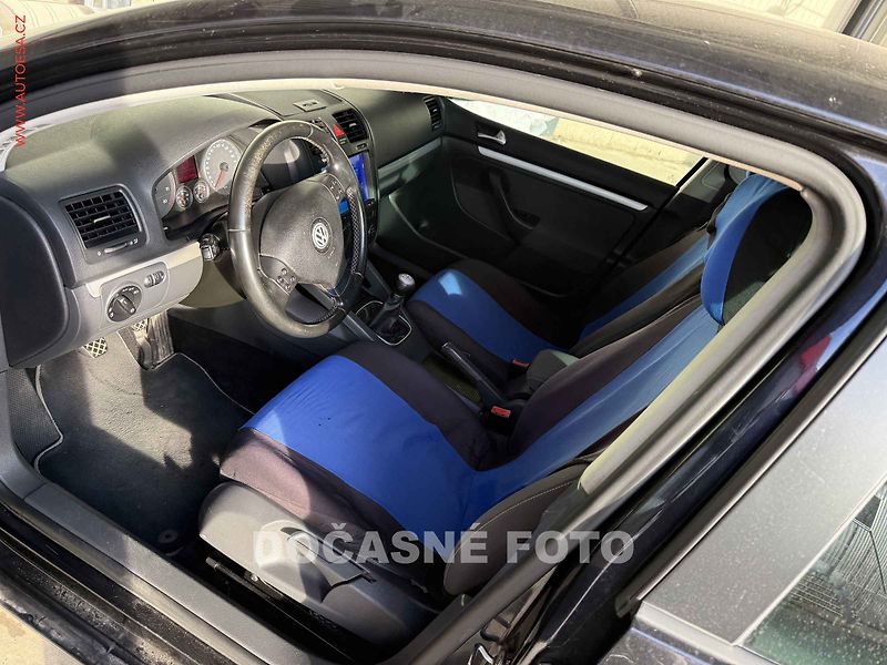 Volkswagen Golf (2008) 1.6i, servis.kniha - fotka 3 z 3