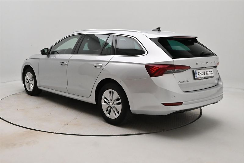 Škoda Octavia 2,0 TDI 110kW DSG Ambition Zár - fotka 7 z 24