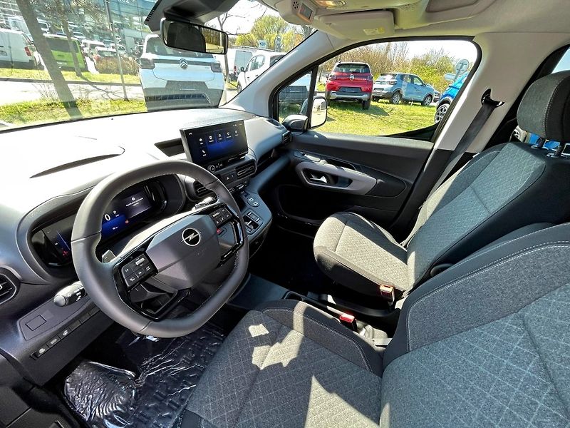 Opel Combo (2026) 1.5 CDTi 131K Elegance+ L2 AT8 - fotka 17 z 19