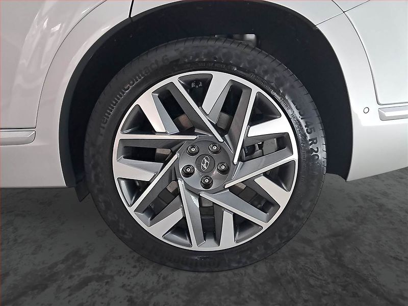 Hyundai Santa Fe (2022) 2.2 CRDi - fotka 15 z 21