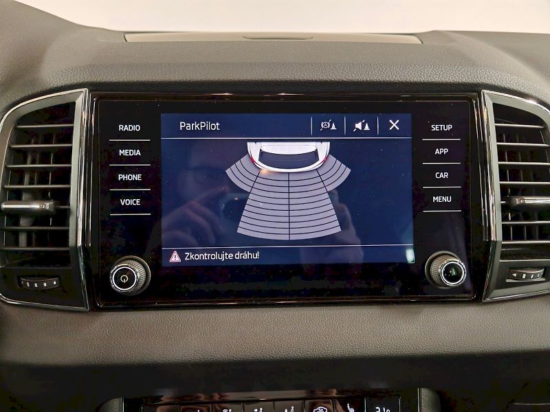 Škoda Karoq (2019) 1.6 TDI 85 kW Ambition - fotka 12 z 27