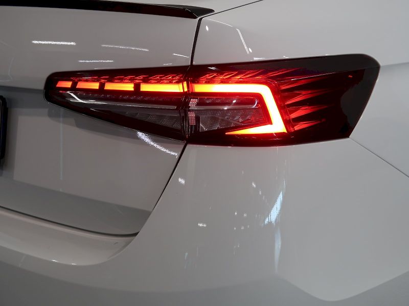 Škoda Superb (2025) SPORTLINE 2.0TSI 195KW DSG WEB - fotka 11 z 46