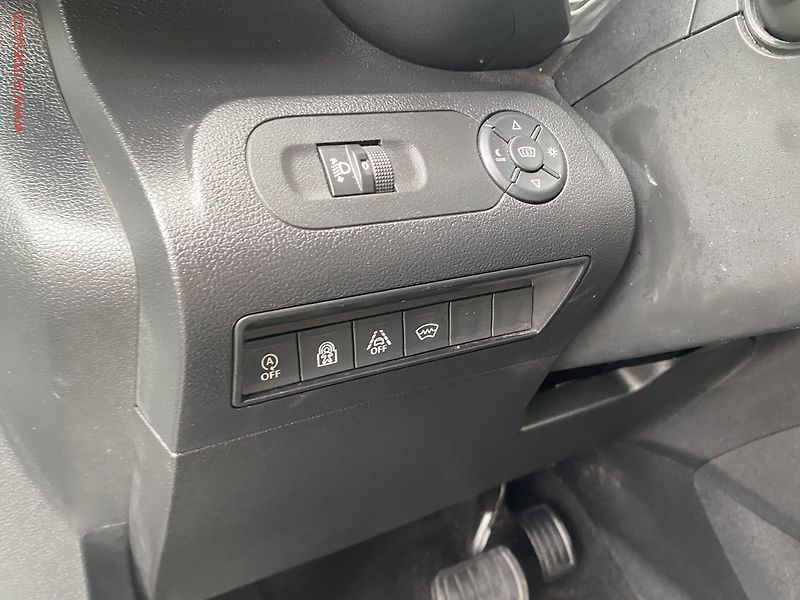 Citroën Berlingo (2019) 1.5HDi MAXi 7míst, ČR, AT - fotka 15 z 19