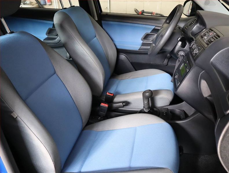 Škoda Fabia (2008) 1.4 16V, dobrý stav - fotka 9 z 13
