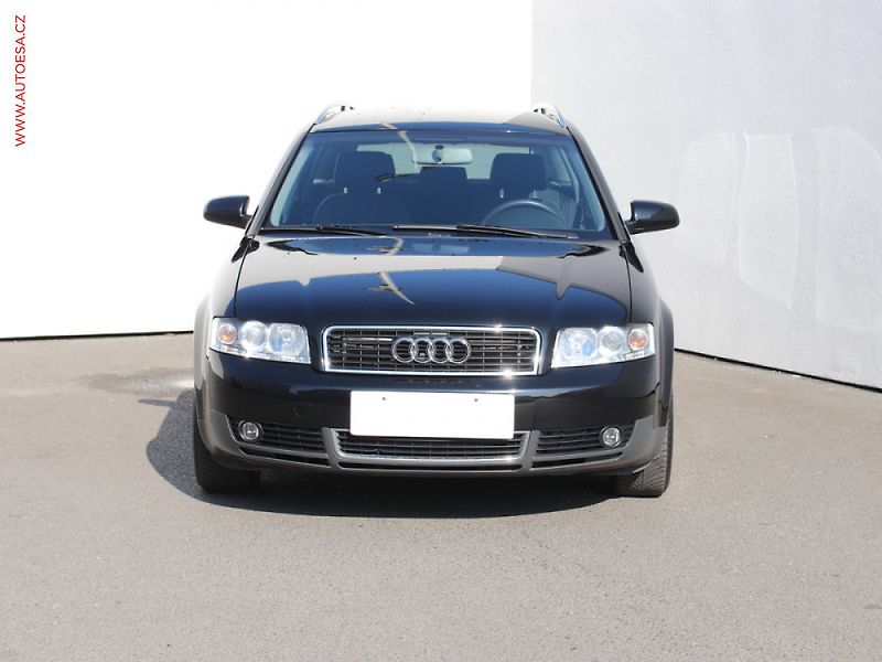 Audi A4 (2003) 2.5TDI, AT, el. výbava - fotka 2 z 3