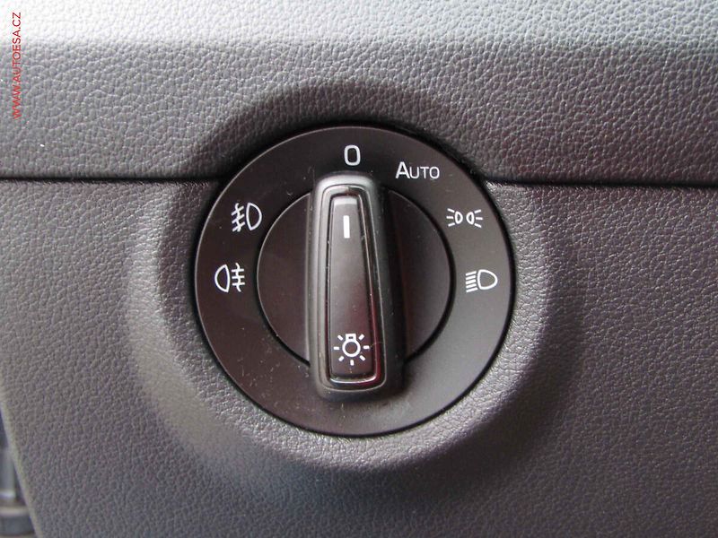 Škoda Octavia (2020) 2.0TDi, ČR, Style, LED, +pneu - fotka 12 z 20