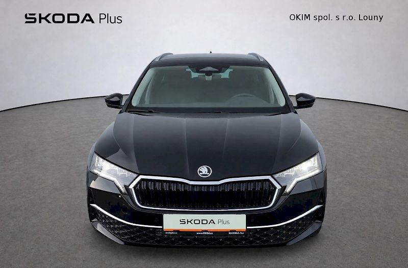 Škoda Octavia (2025) Combi Top Selection 1,5 Tsi 11 - fotka 4 z 38