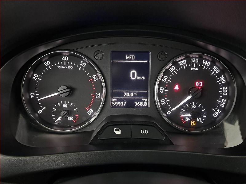 Škoda Rapid (2013) 1.2 TSI, ČR,1.maj - fotka 11 z 18