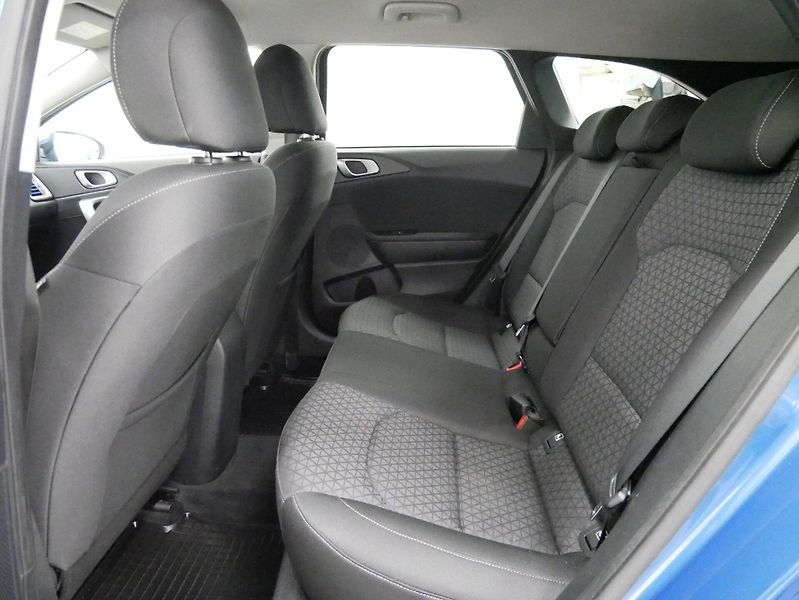 Kia Ceed - fotka 27 z 28