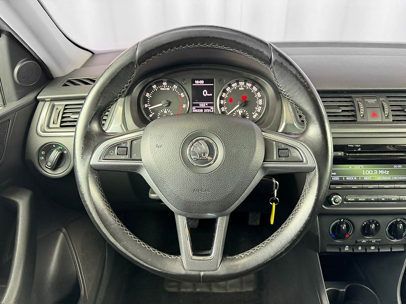 Škoda Rapid 1.2 TSI SPACEBACK AMBITION FRE - fotka 10 z 15