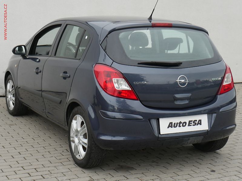 Opel Corsa (2008) 1.3CDTi, AC, výhřev sed - fotka 6 z 19