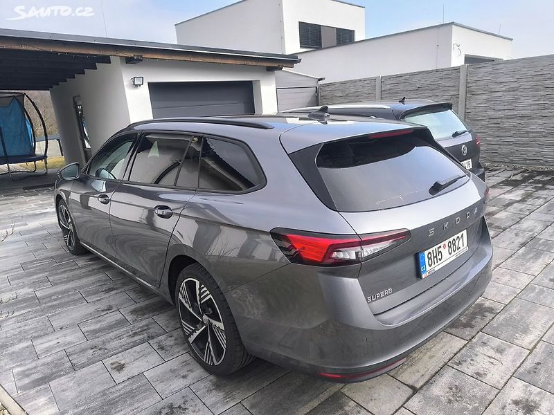 Škoda Superb -DPH,KRÁSNÝ,CZ,VÝBAVA,MASÁŽE - fotka 6 z 35