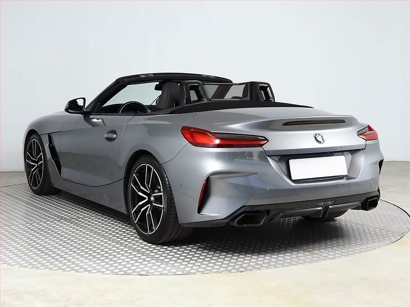 BMW Z4 (2024) M40i - fotka 4 z 17